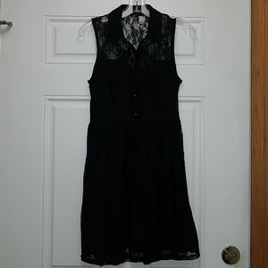 Forever 21 black lacy dress